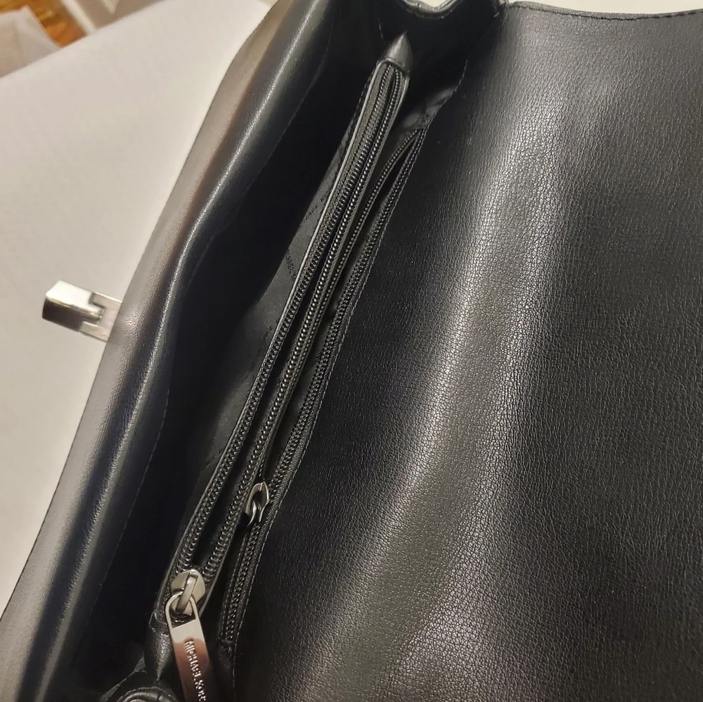 Michael Kors "KINSLEY" Black Leather Satchel, Business, Stylish, Chic - Picture 7 of 12